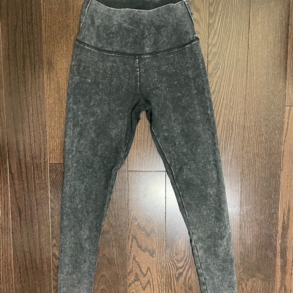 Aerie Chill Play Move Soft Acid Wash Leggings